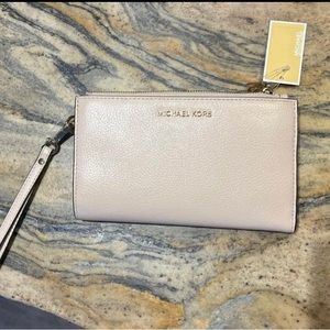 Blush Michael Kors Wallet
